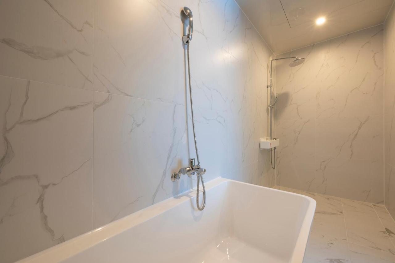 Browndot Business Seomyeon Hotell Busan Exteriör bild